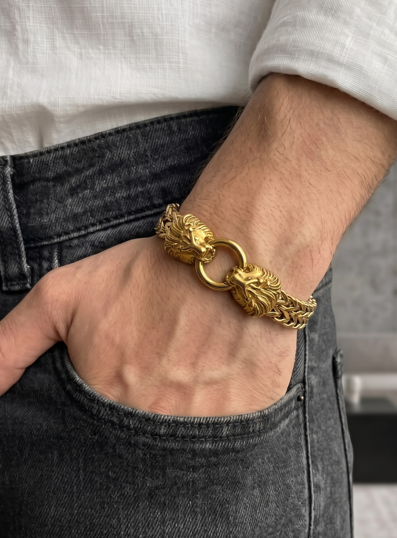 Roar – Cuff