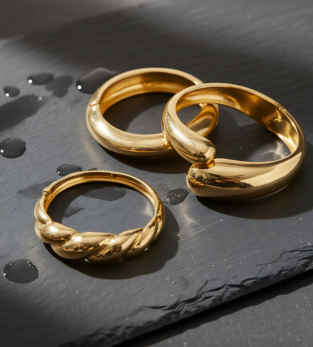 Solstice Shine – A Sculptural Gold Bangle Set