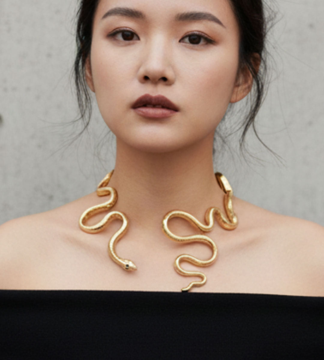 Medyora- Elegant Gold Collar Necklace