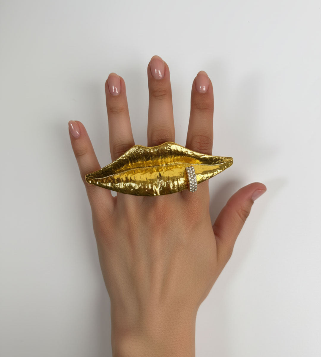 Kiss – The gold Plated Ring