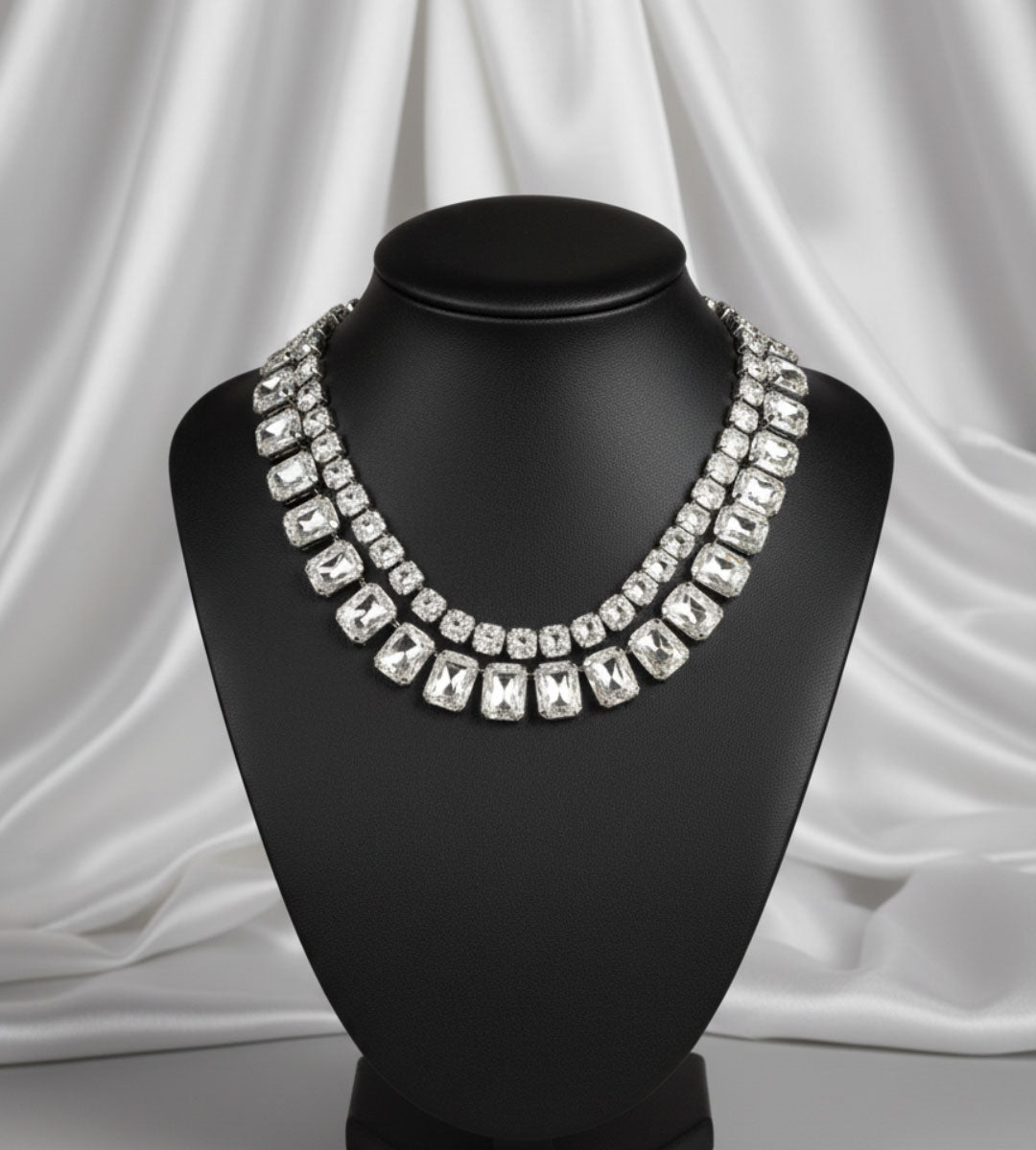 Exotica – Rhinestone Vintage Necklace