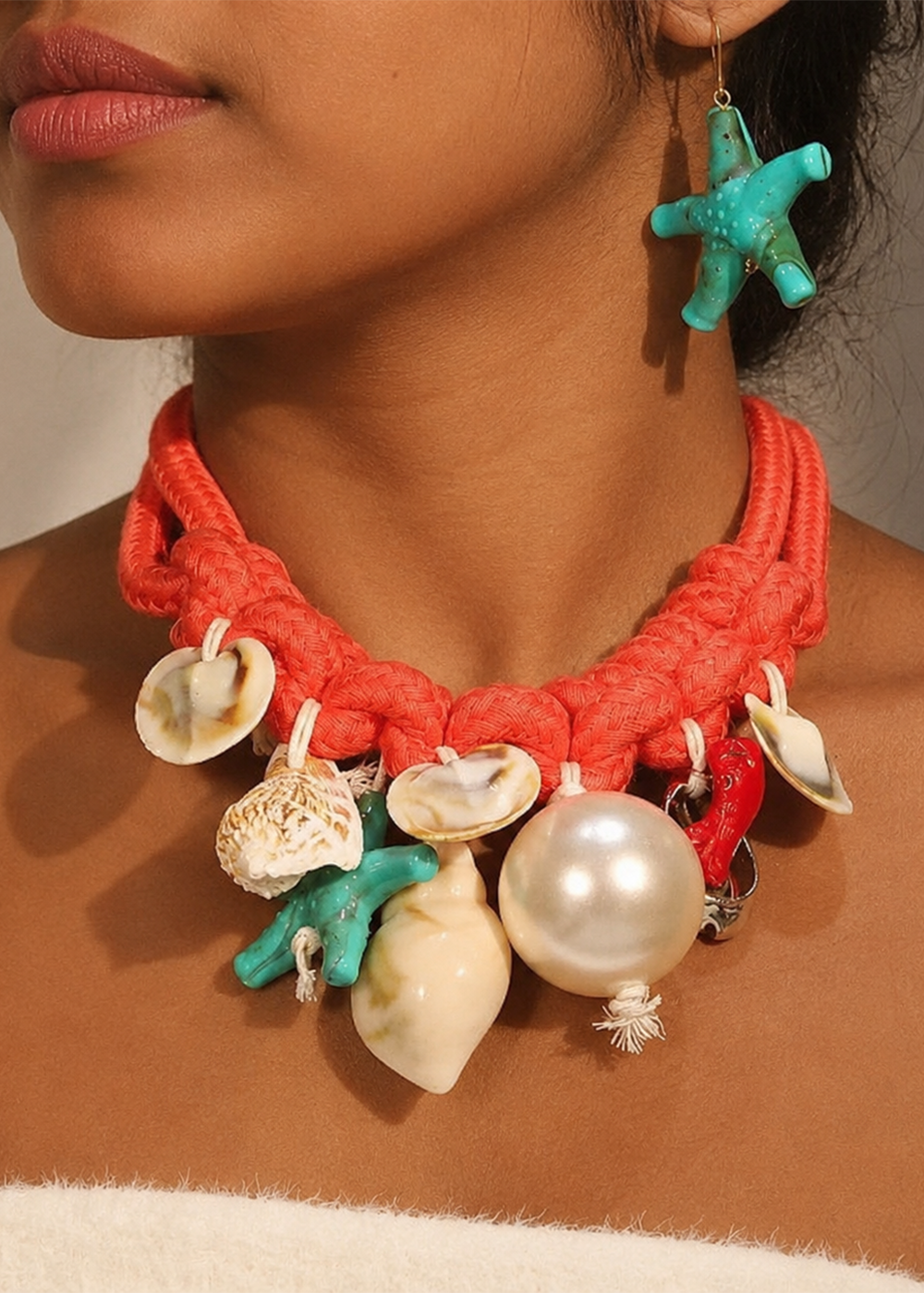 CORAL TIDE- A SEASHELL PEARL CHOKER & EARRINGS SET