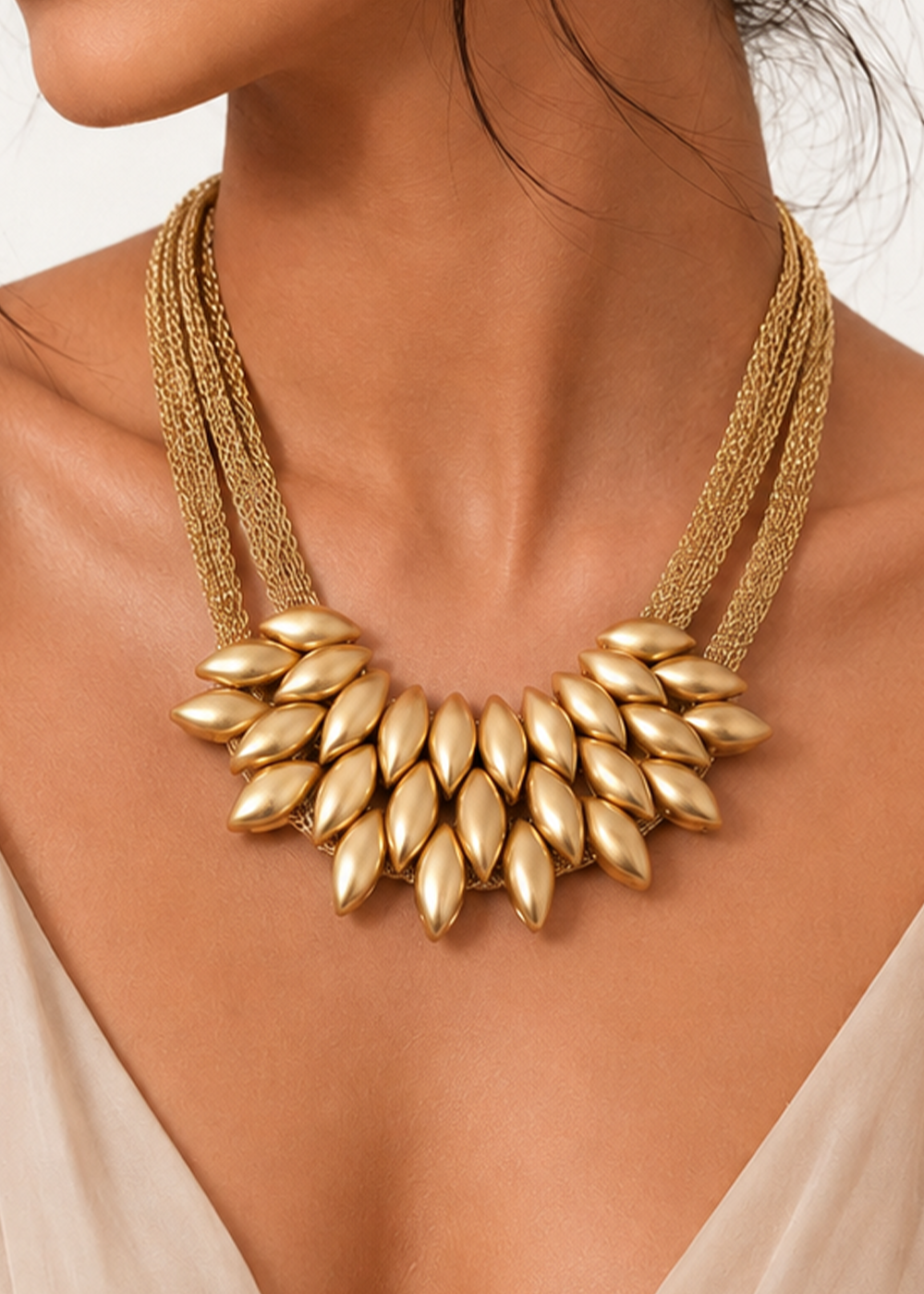 Laurel – Gold Leaf Necklace