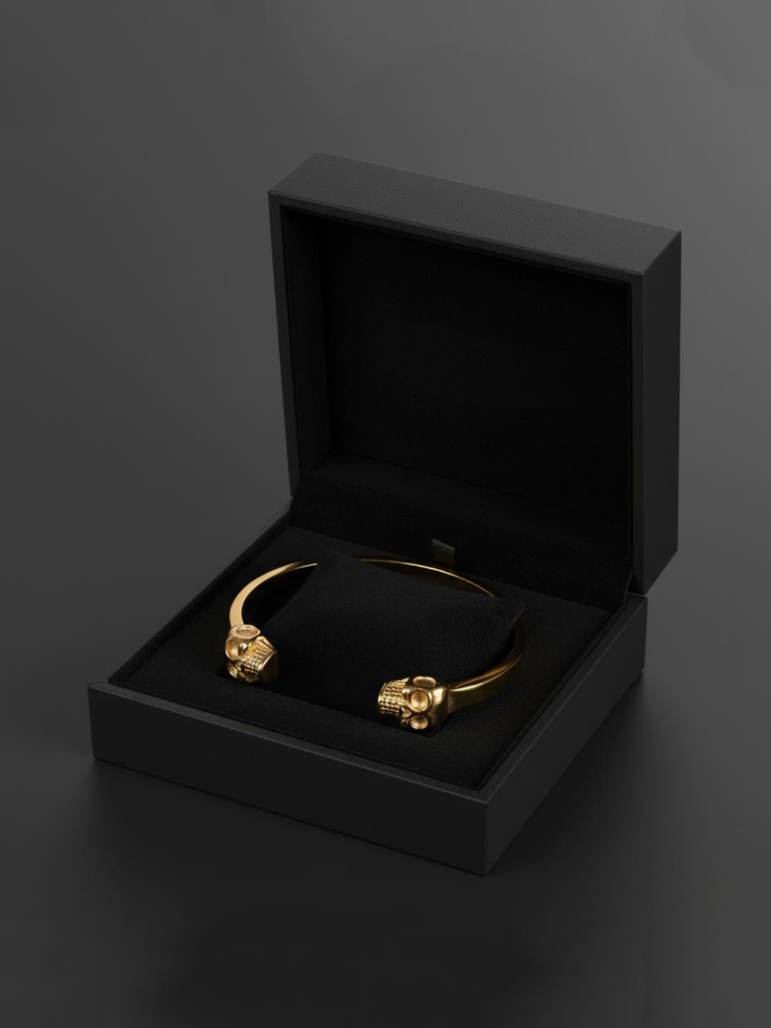 Aurum Mortis – 18k Gold Plated Skull Cuff