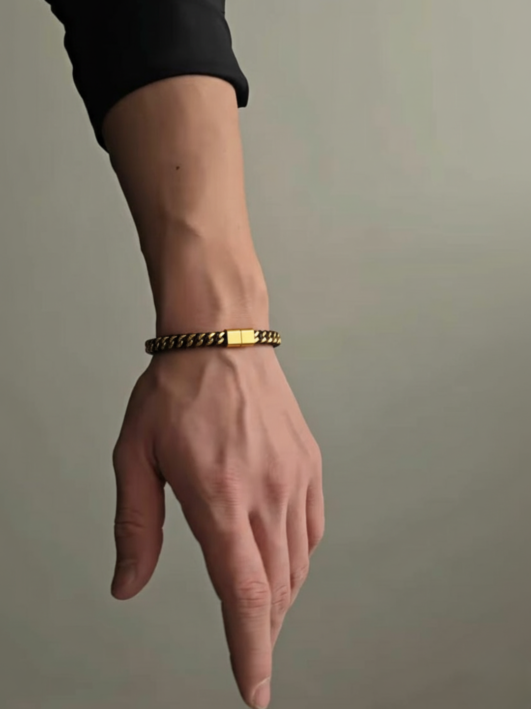 Eclipse – Gold Black Bracelet