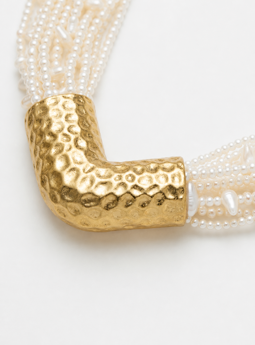 Golden Beehive – Vintage Pearl Necklace