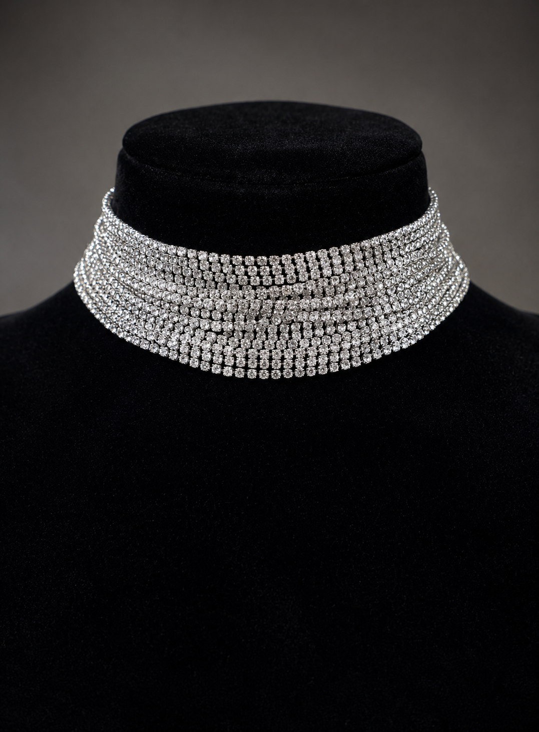 Shineluxe – Rhinestone Choker Necklace