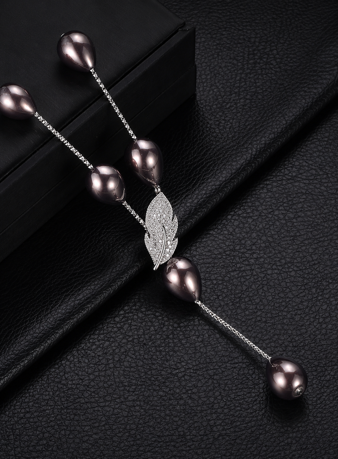 DAHLIA – Rhodium Plated Necklace With Australian Crystals