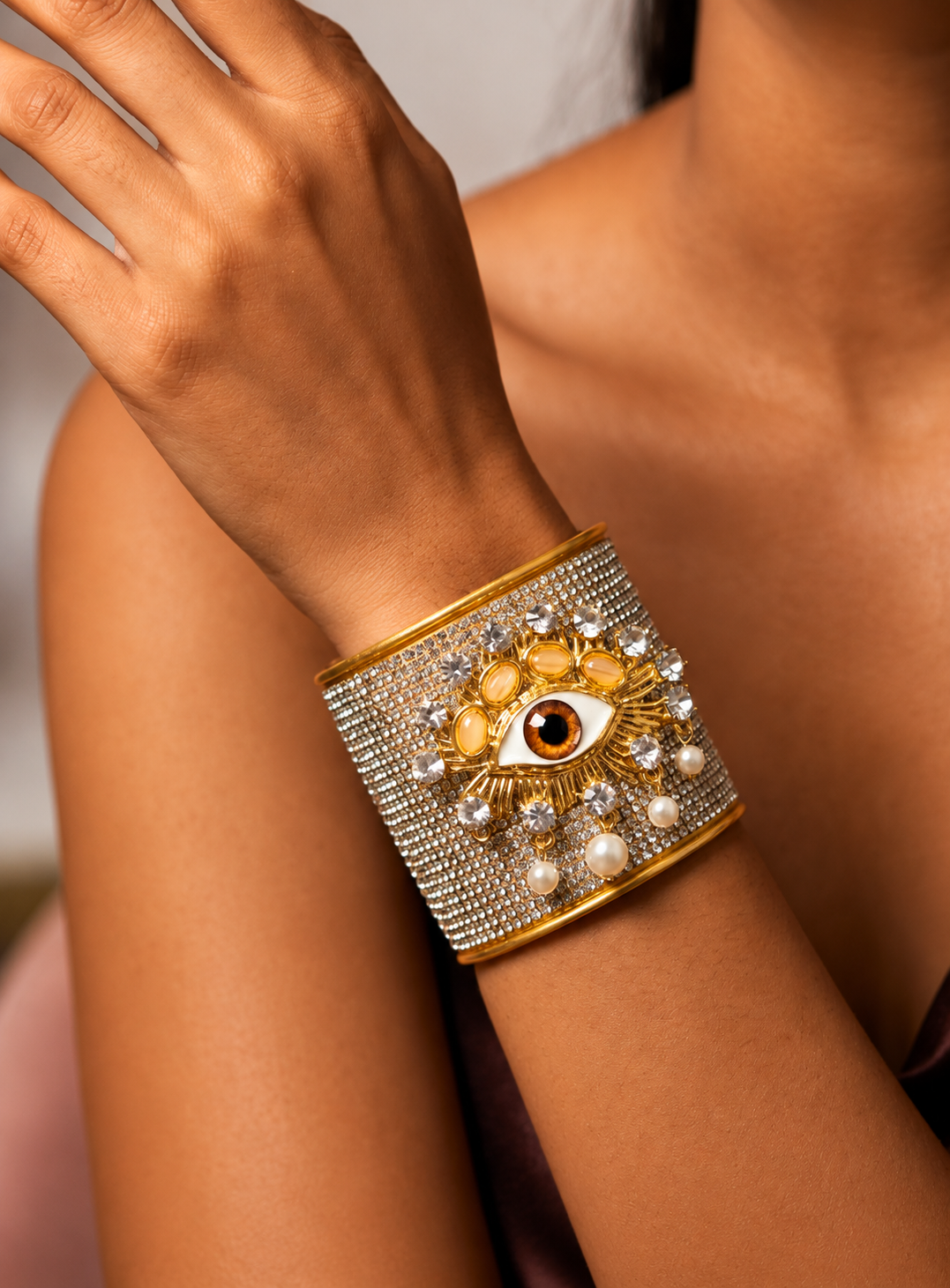 Mystic Eye – Bling Statement Cuff