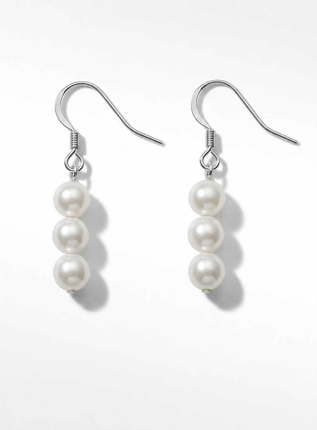 Aloura – Multi Strand Pearl Statement Necklace & Earring Set