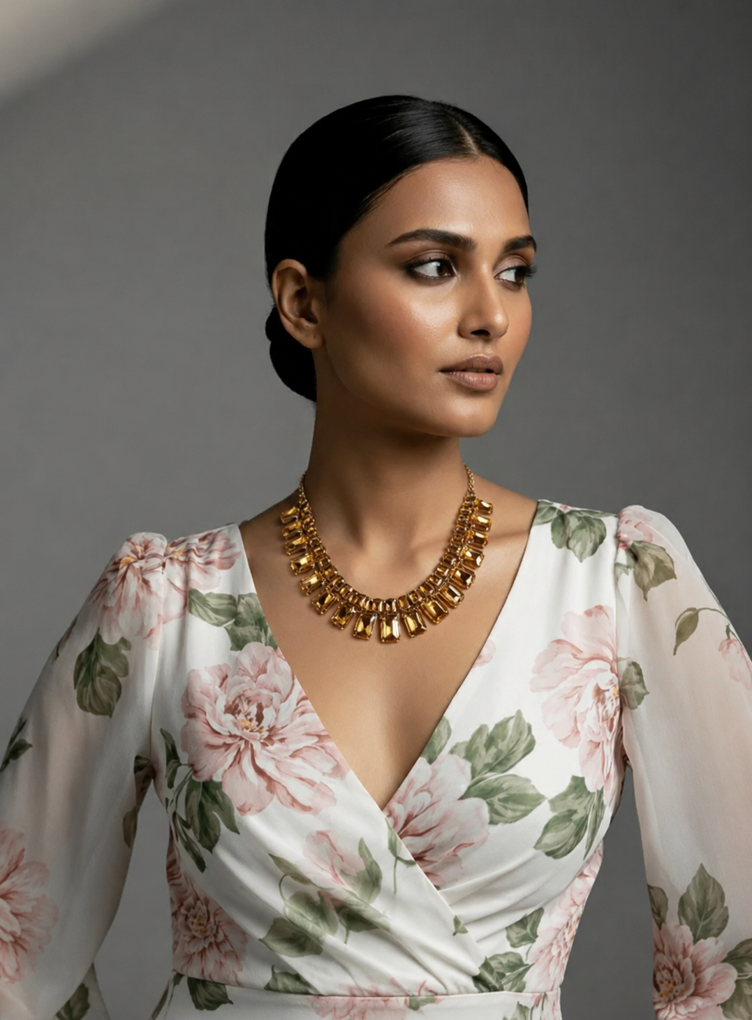 Exotica – Rhinestone Vintage Necklace