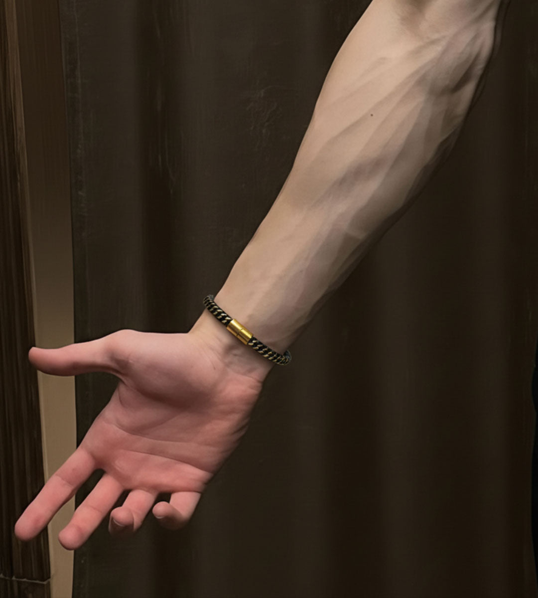 Eclipse – Gold Black Bracelet