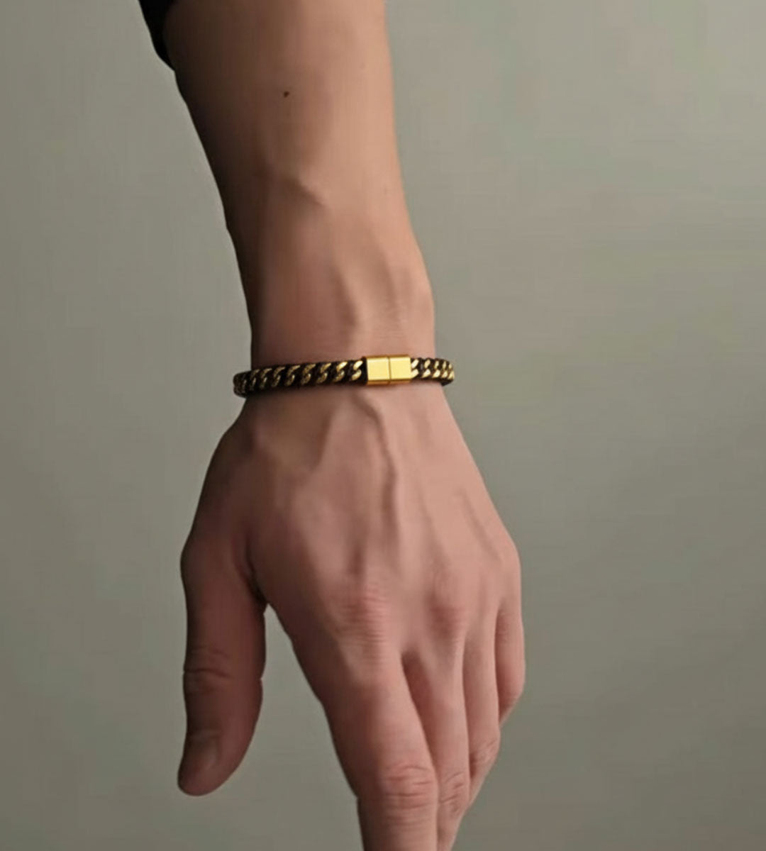 Eclipse – Gold Black Bracelet