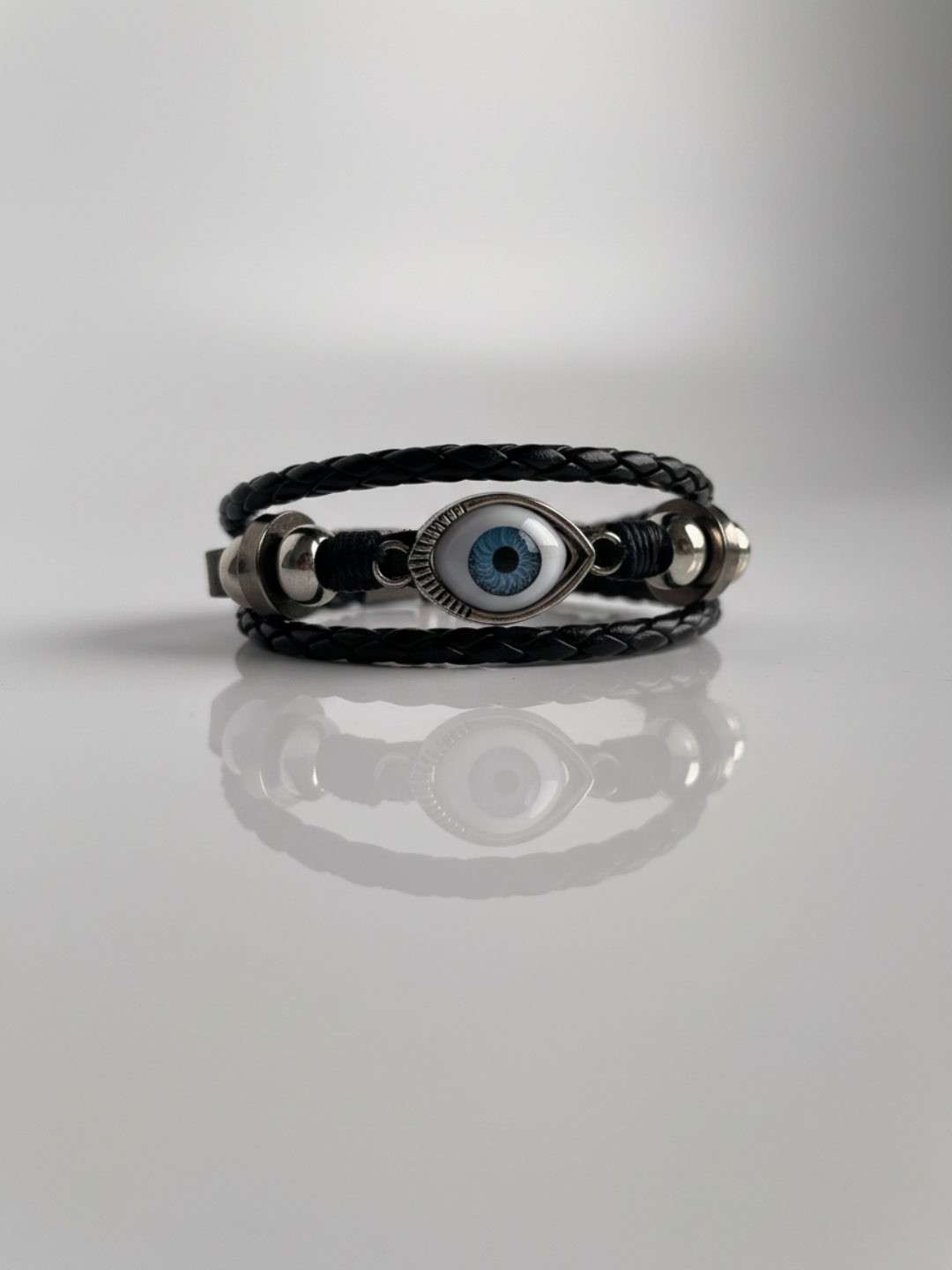 Oculus – The Eye of Strength