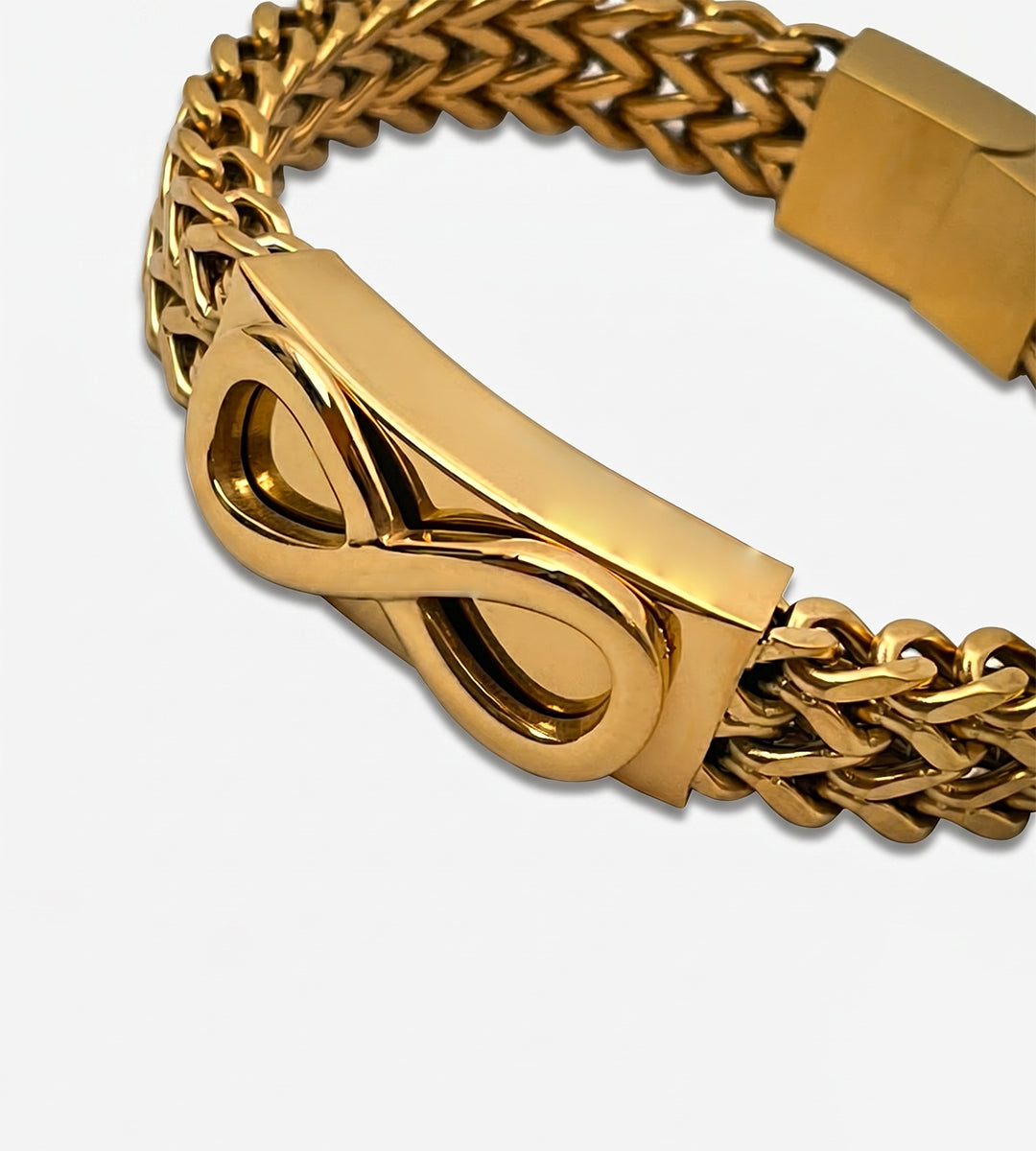 Infinity Royale – Signature Gold Bracelet
