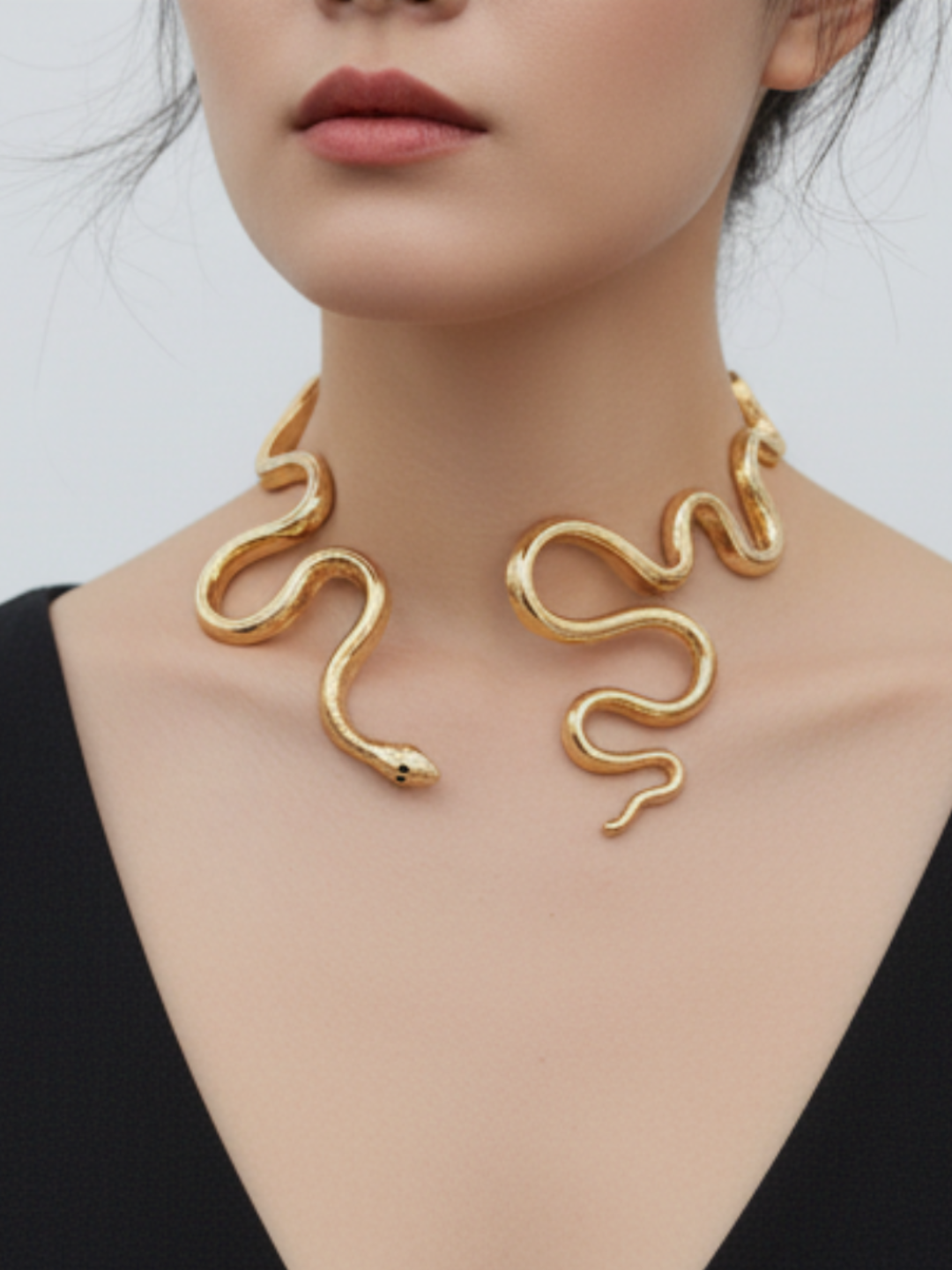 Medyora- Elegant Gold Collar Necklace