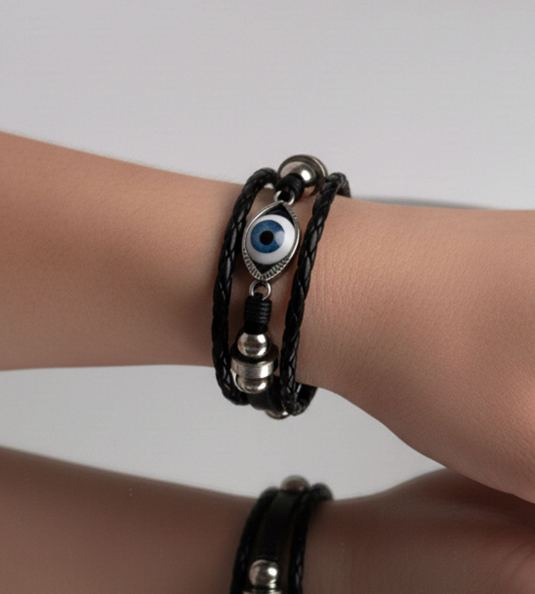 Oculus – The Eye of Strength