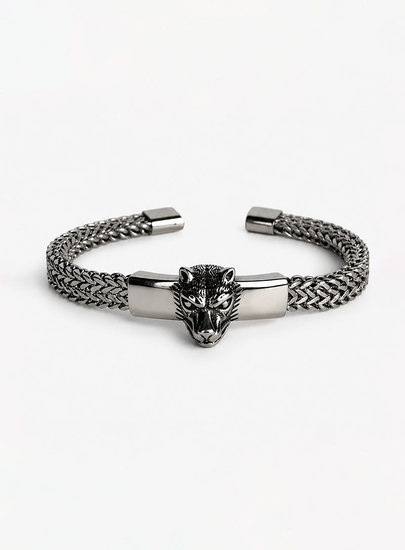 Howl – Cuff