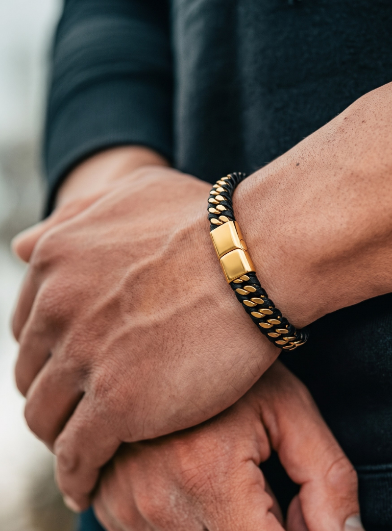 Eclipse – Gold Black Bracelet