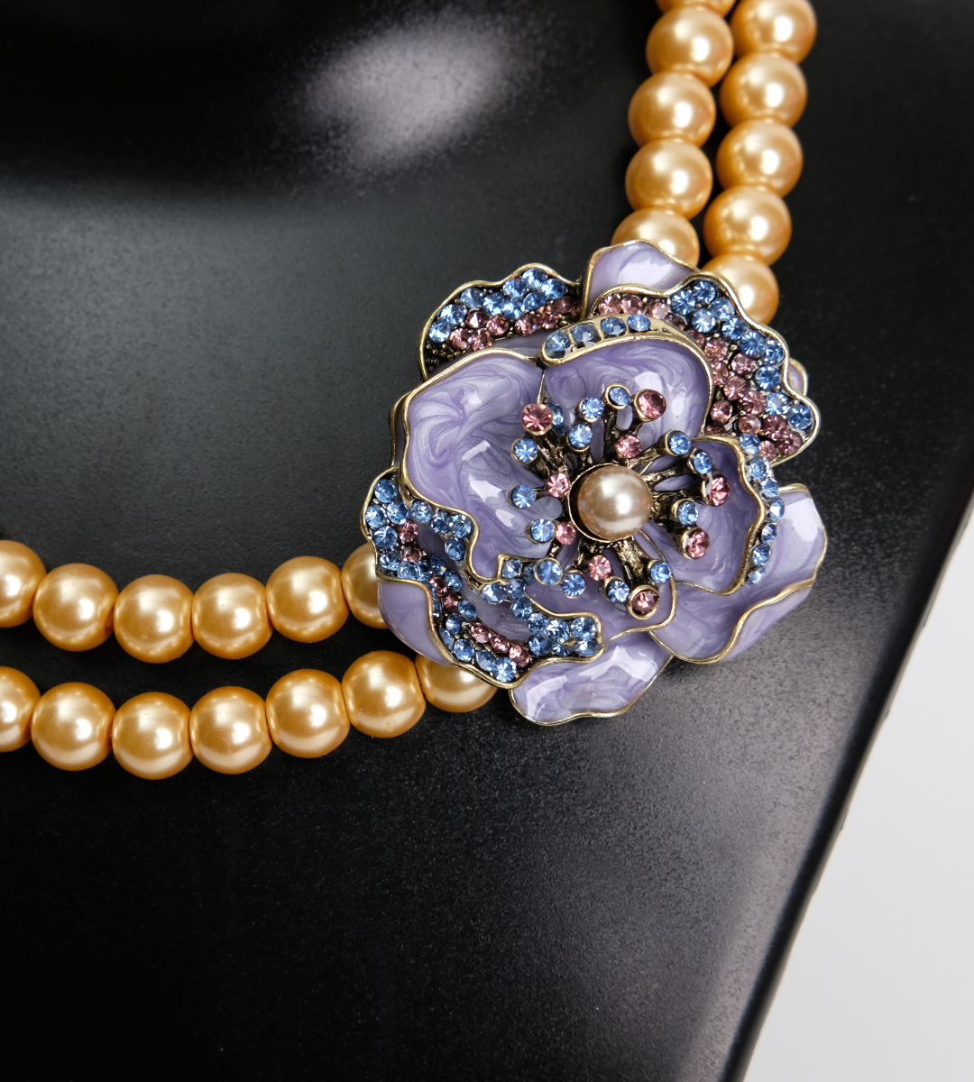 The Iris – A Double-Strand Pearl Floral Collar