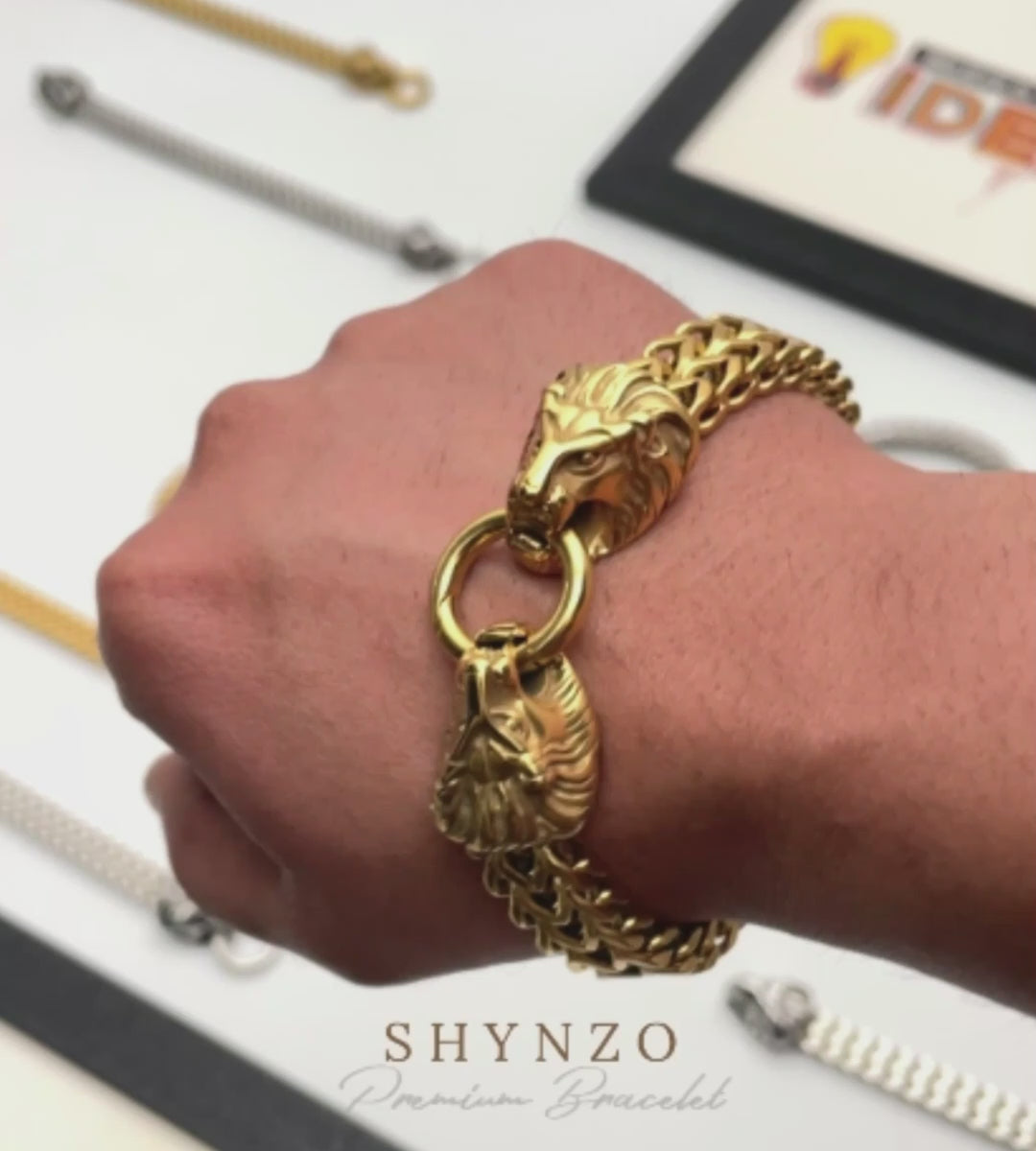 Roar – Cuff